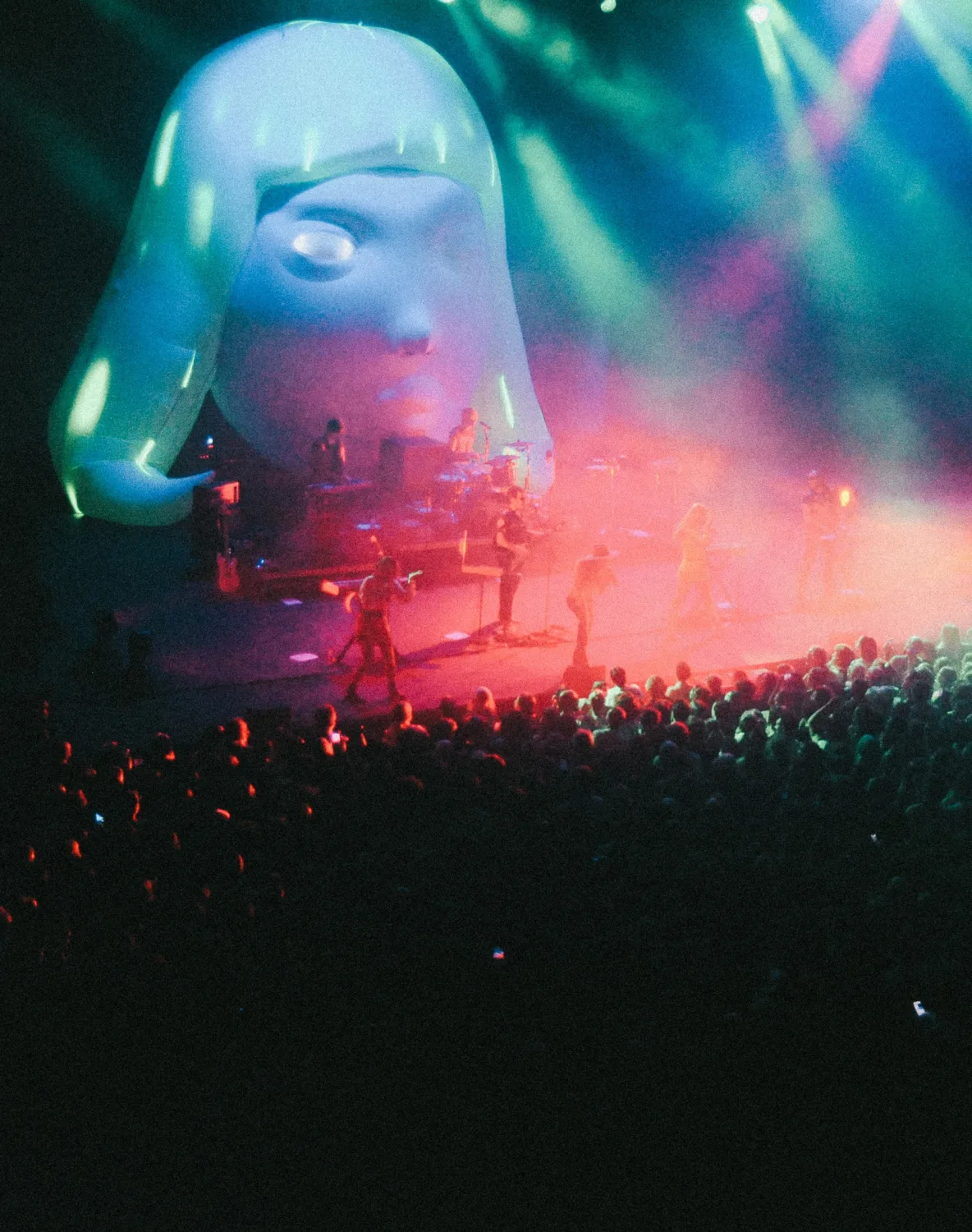 La Femme on Tour — photograph by Kayra Atasoy