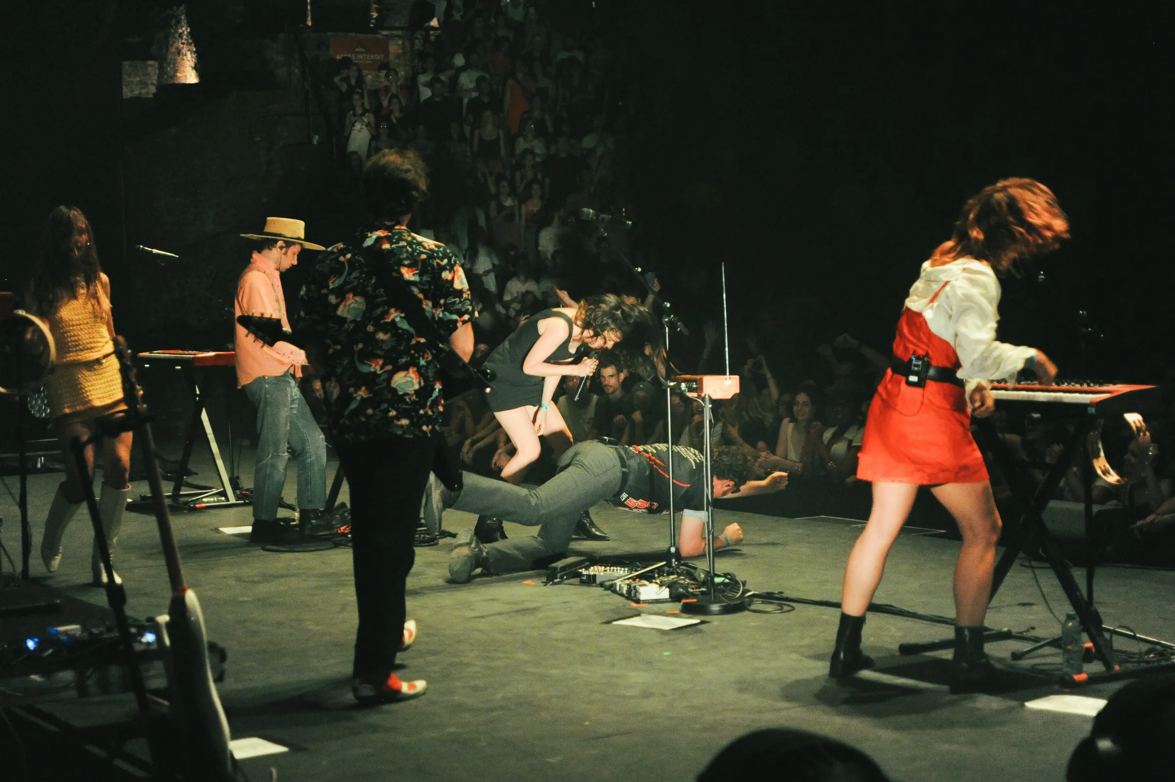 La Femme on Tour — photograph by Kayra Atasoy
