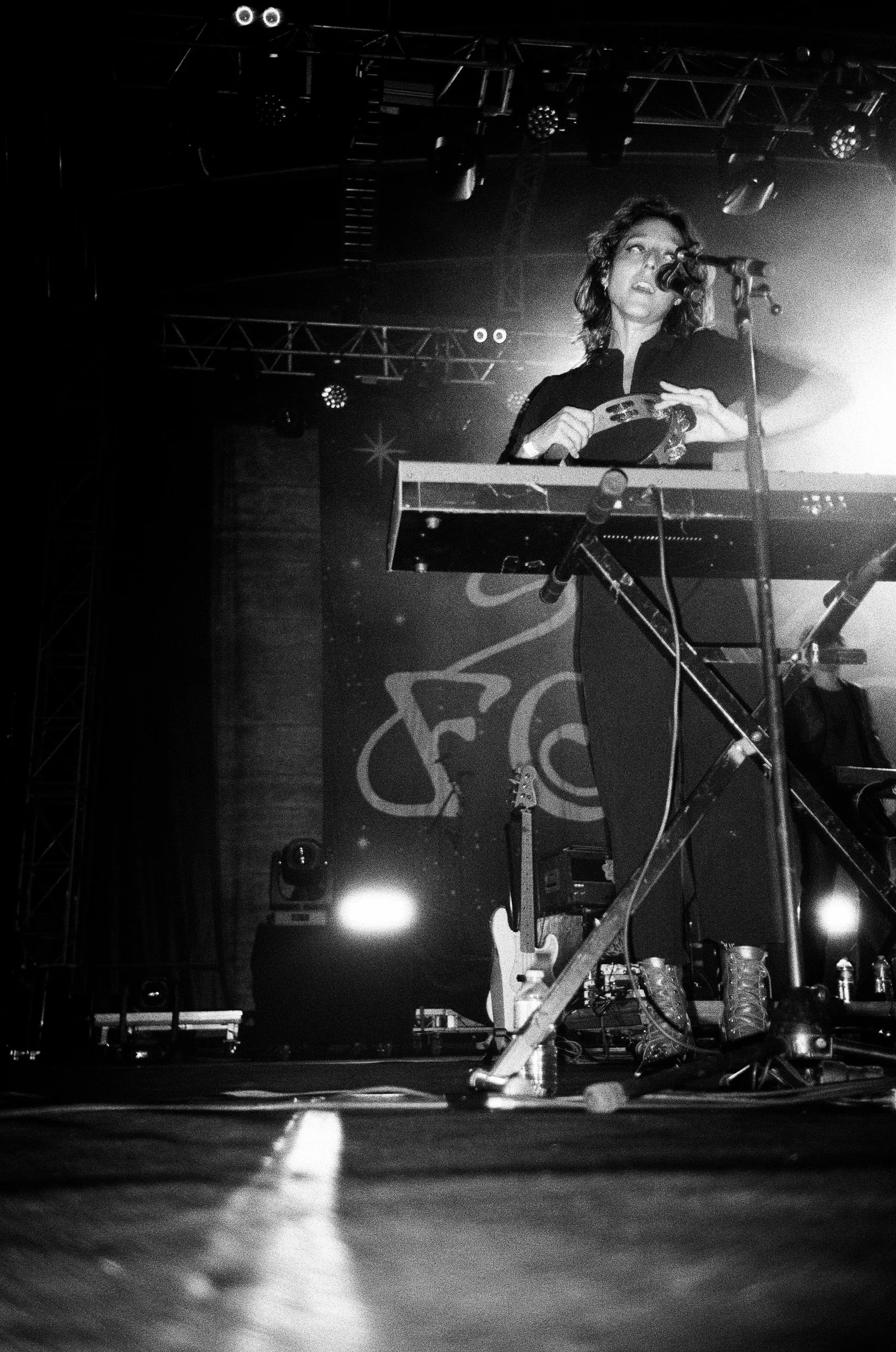 La Femme on Tour — photograph by Kayra Atasoy